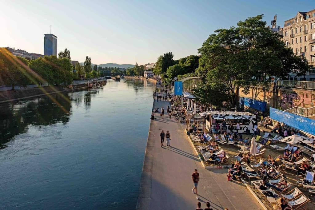 Smart Apt Mit Balkon Am Augarten Park Naehe Zentrum Viena Exterior foto